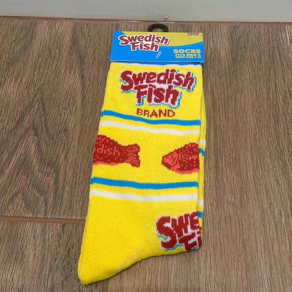 Men’s ‘Swedish Fish’ crew socks
